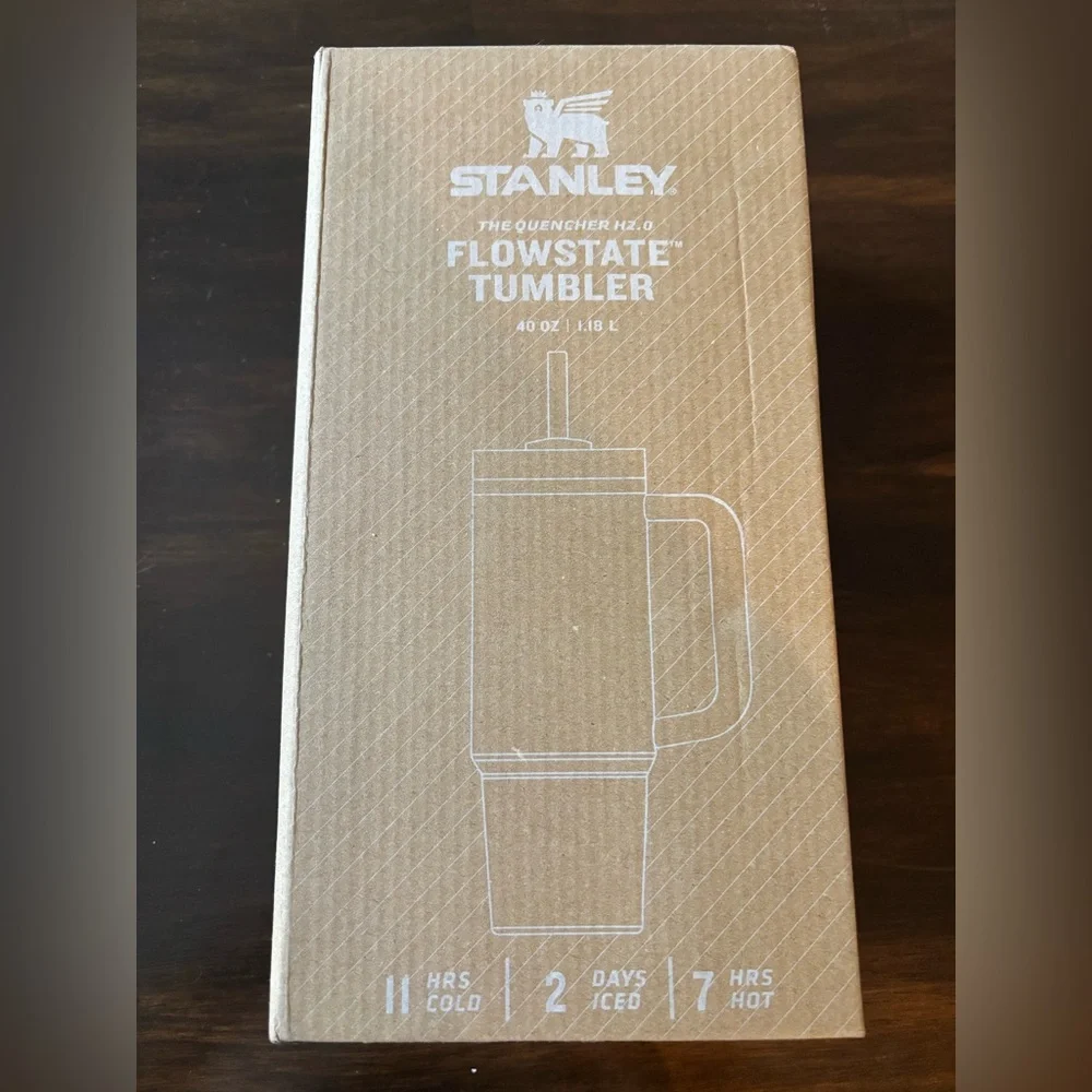 Stanley 40oz Lainey Wilson Watermelon Moonshine NEW W/opened box clear straw - Picture 3 of 9